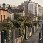 Toulouse croix daurade : allée pavillonnaire et immeubles récents en densification