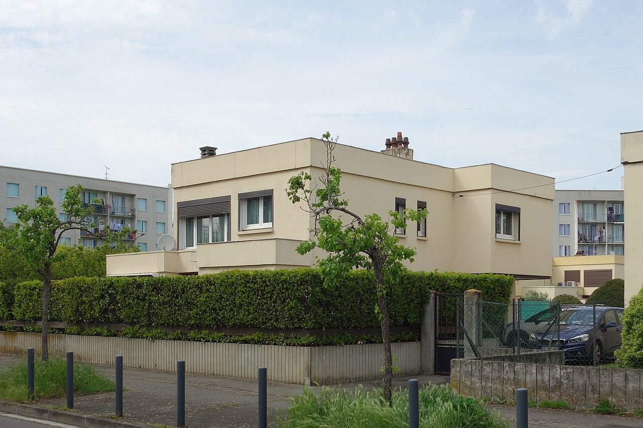 La cité de La Faourette, rue de la Faourette : une vue du quartier, distincte de la place Paul-Lambert où se tient le marché.